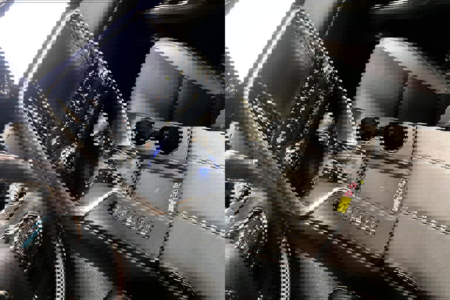 Used 2025 Lexus LX 600 4WD w/ Luxury Package image 15