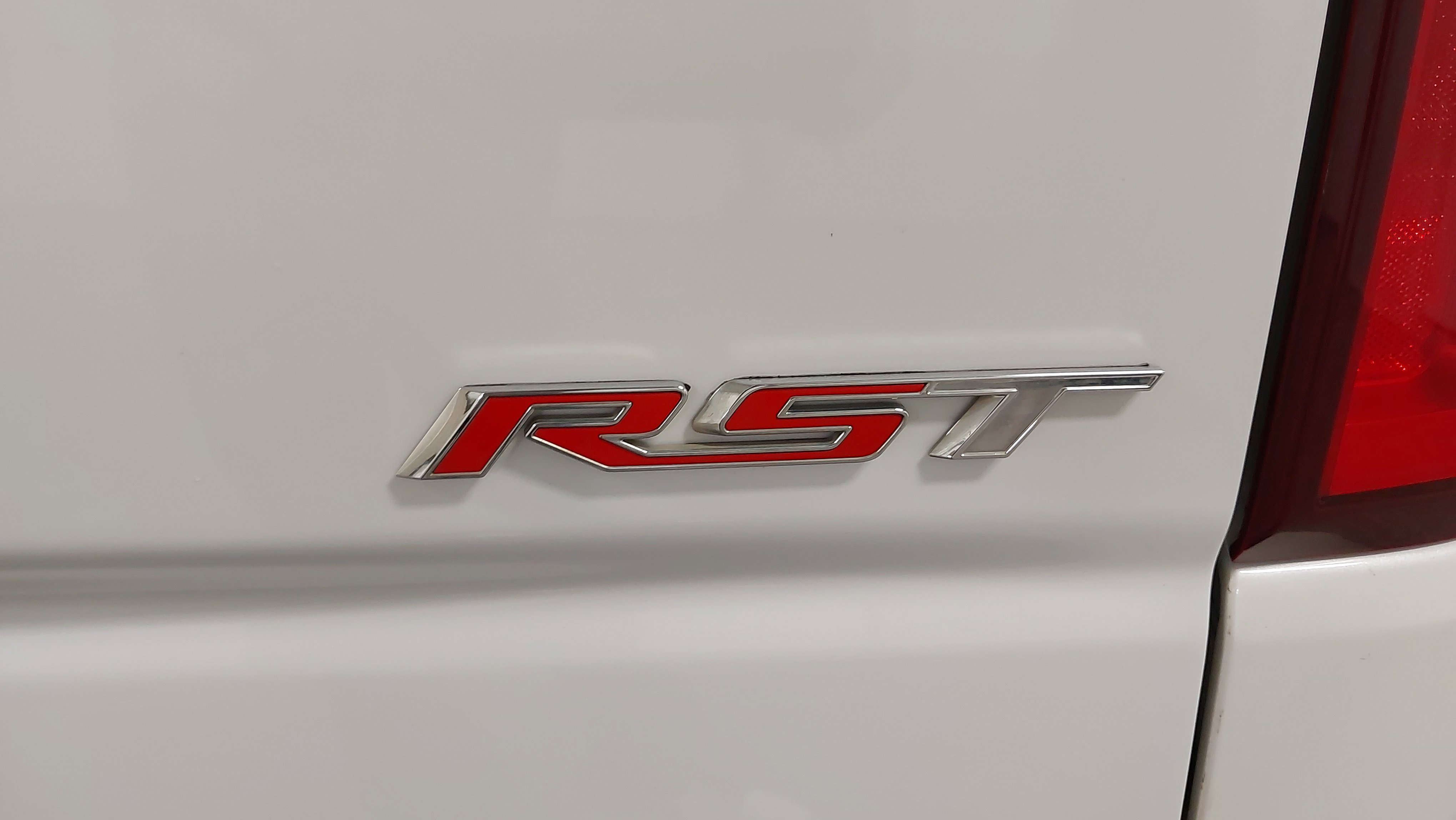 Used 2019 Chevrolet Silverado 1500 RST image 33