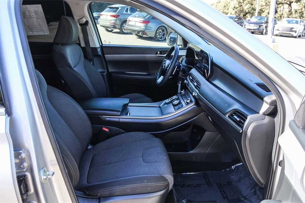 Used 2022 Hyundai Palisade SE image 17