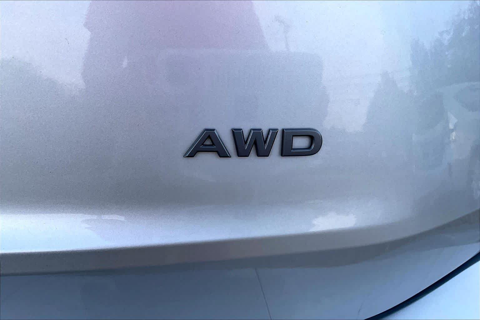Used 2025 Nissan Rogue SV AWD/4WD image 10