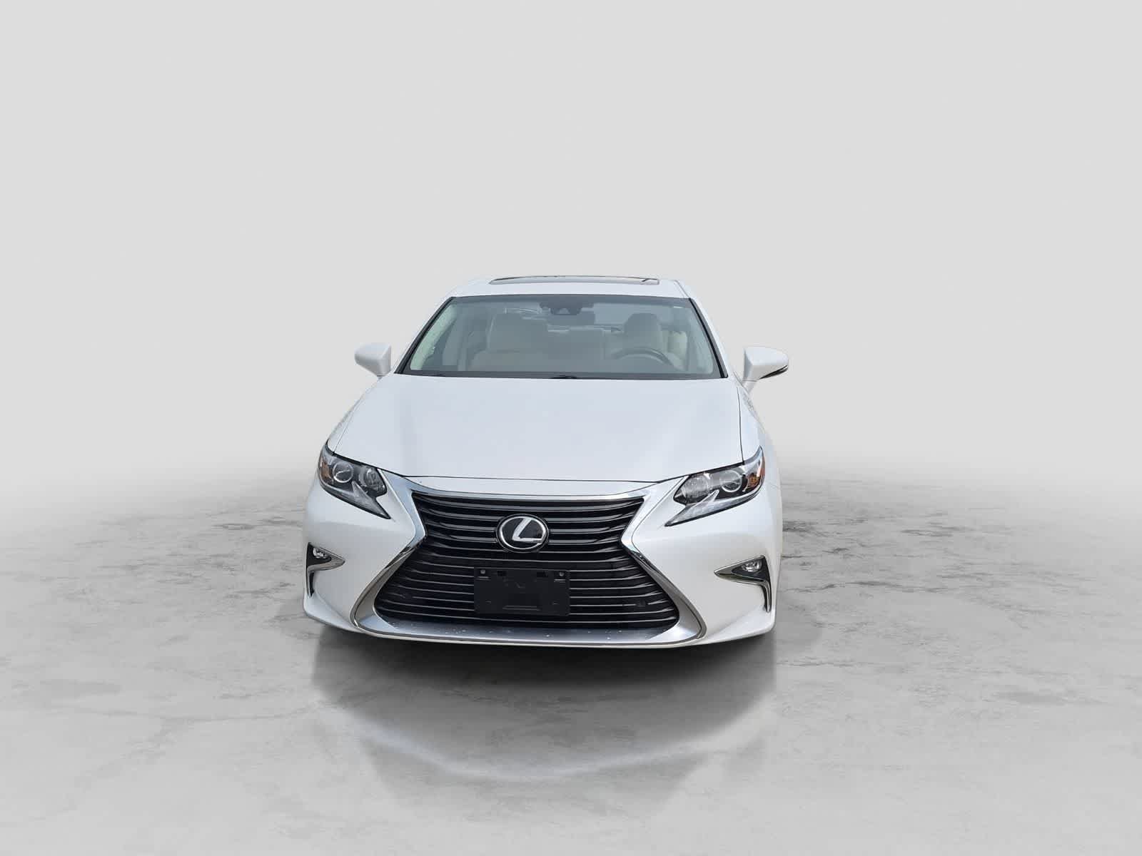 Used 2017 Lexus ES 350 w/ Navigation System Package FWD image 3
