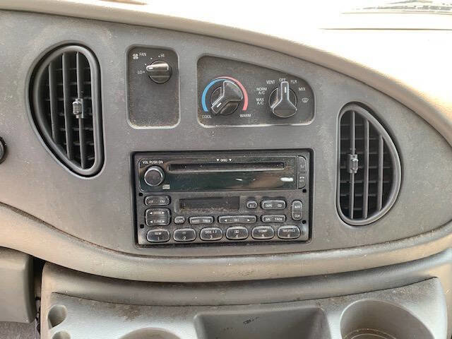 Used 2003 Ford E-250 and Econoline 250 Extended image 20