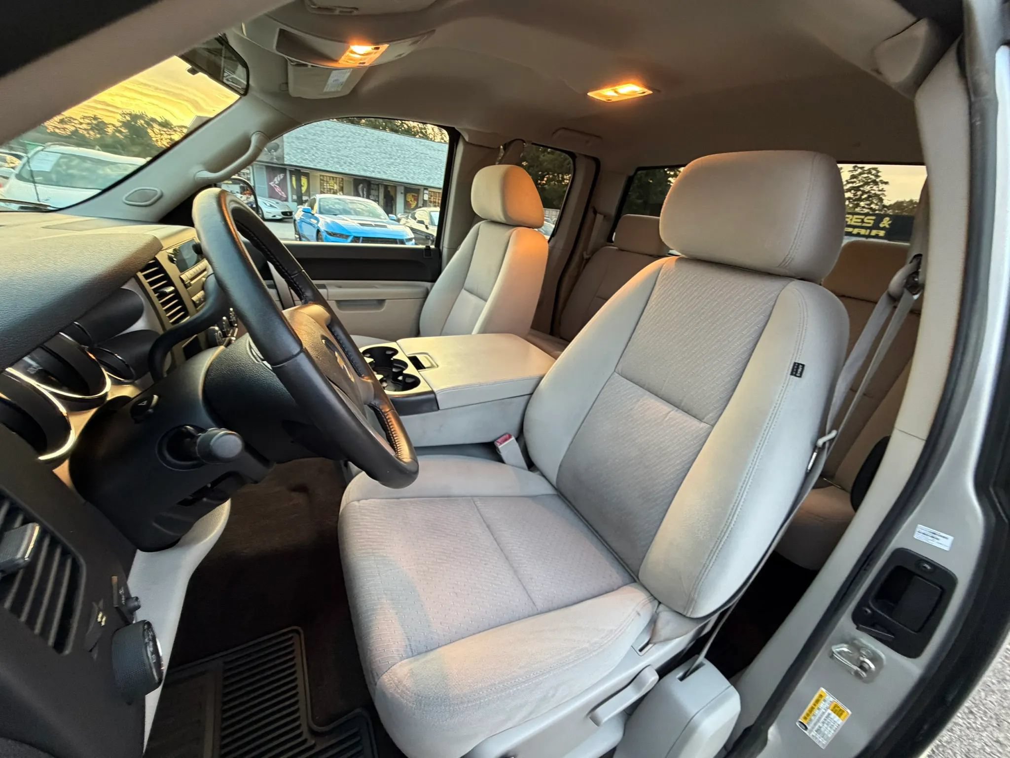 Used 2011 Chevrolet Silverado 1500 LT RWD image 24