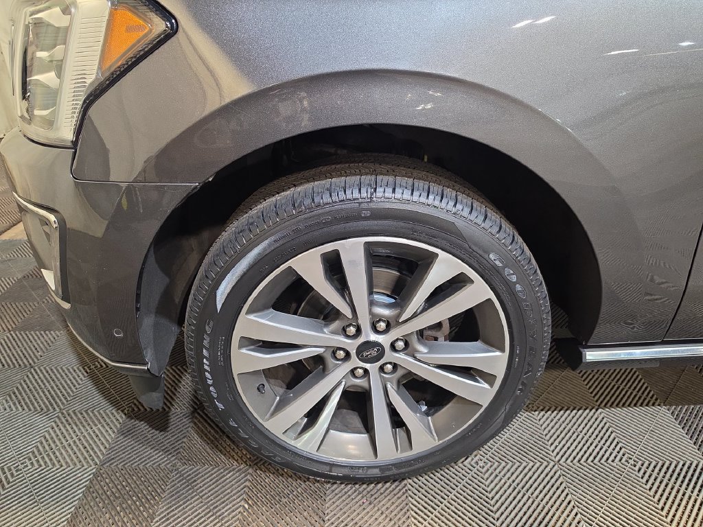 Used 2020 Ford Expedition Platinum AWD/4WD image 19