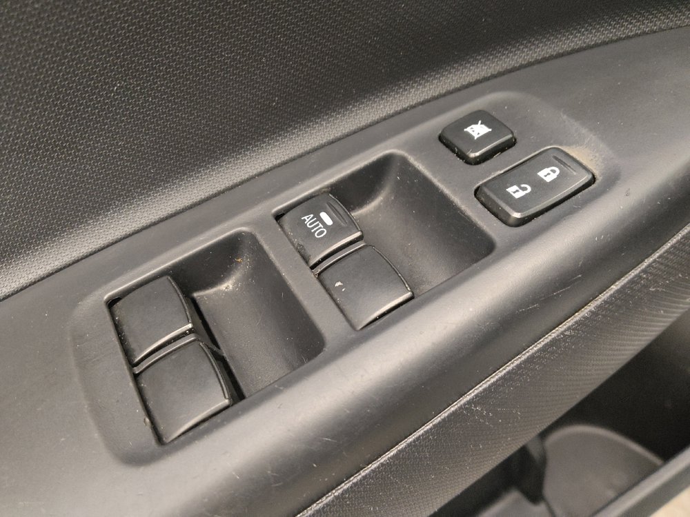 Used 2018 Mitsubishi Mirage ES image 27