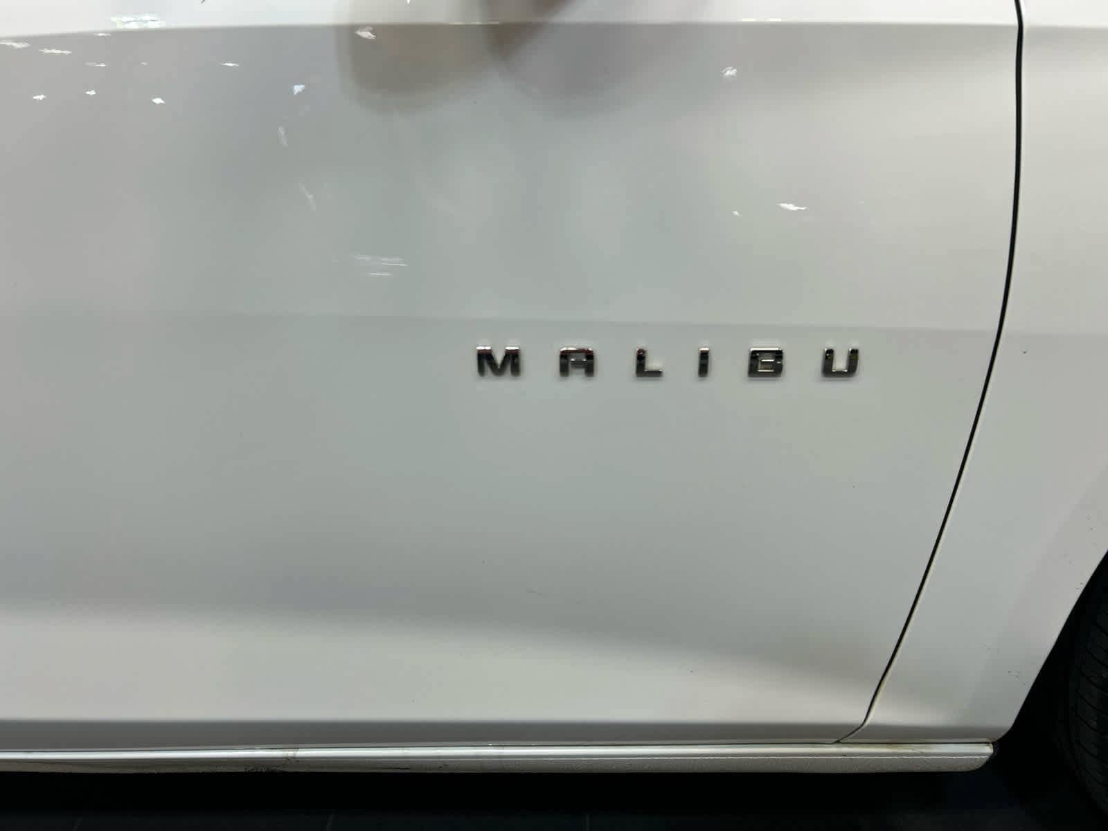 Used 2017 Chevrolet Malibu LS FWD image 28