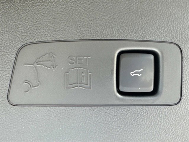 New 2026 Lincoln Corsair Premiere image 12