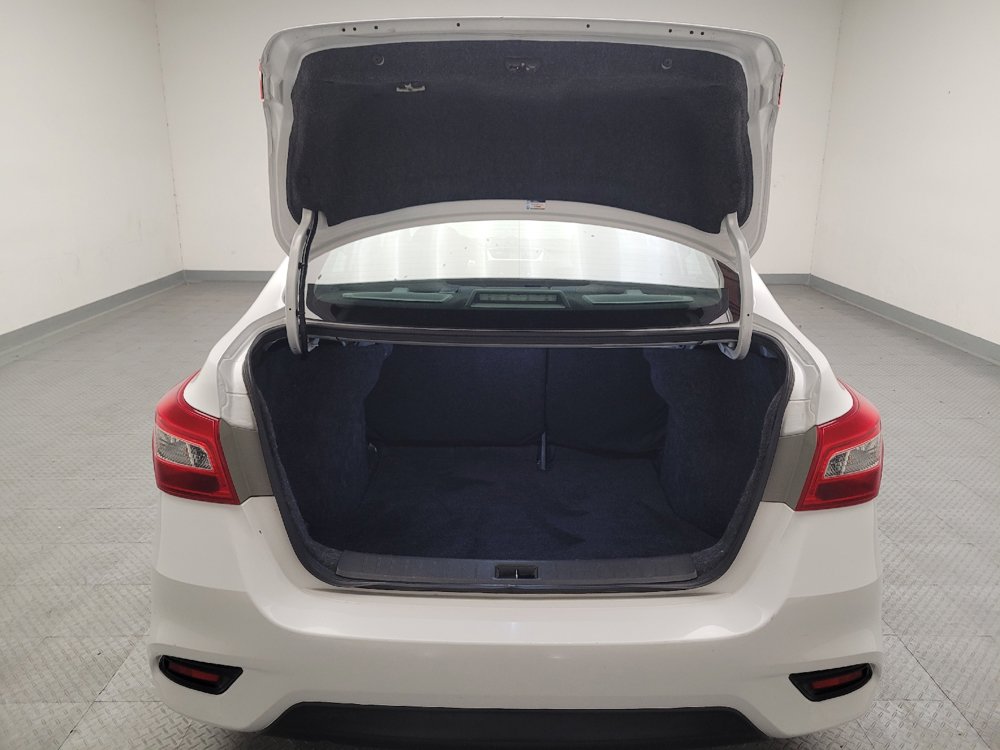 Used 2017 Nissan Sentra S FWD image 29