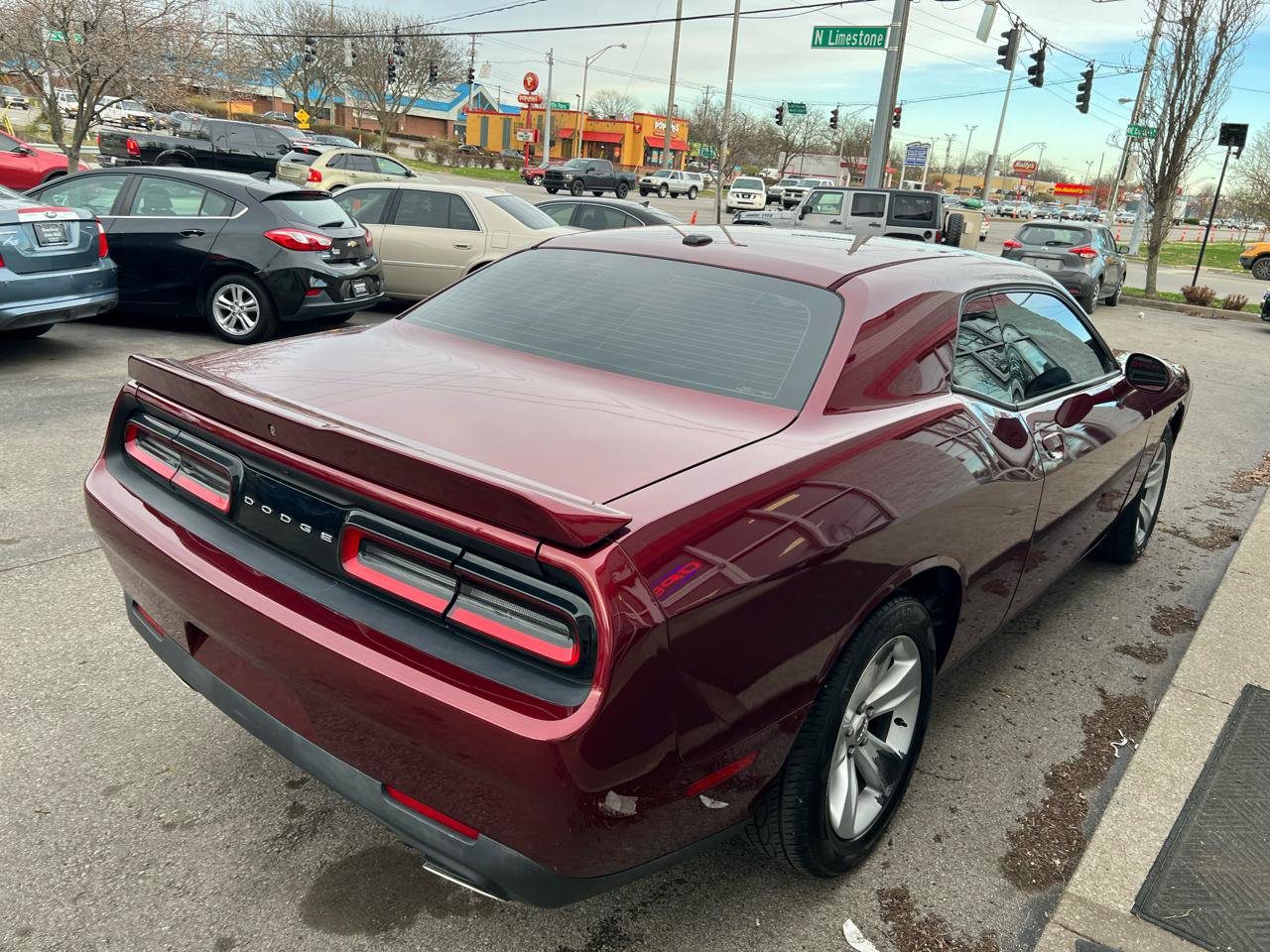 Used 2019 Dodge Challenger SXT RWD image 7