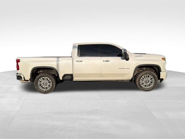 Used 2021 Chevrolet Silverado 2500 High Country w/ Z71 Off-Road Package AWD/4WD image 2