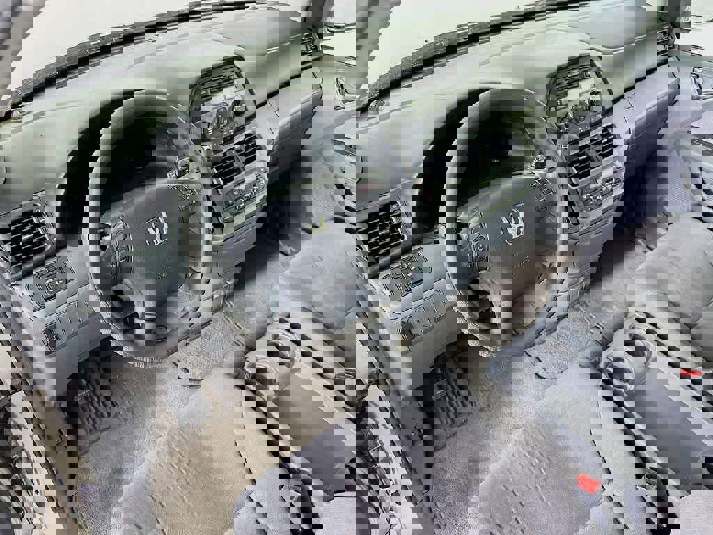 Used 2005 Honda Odyssey EX image 2