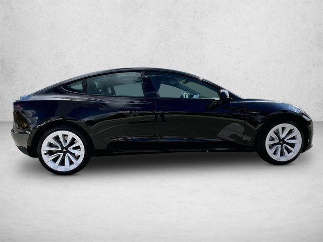 Used 2022 Tesla Model 3 Long Range AWD/4WD image 5