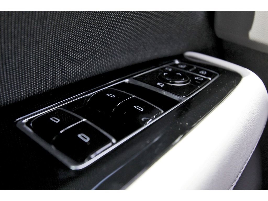 New 2026 Cadillac Escalade IQ Luxury 1 image 15