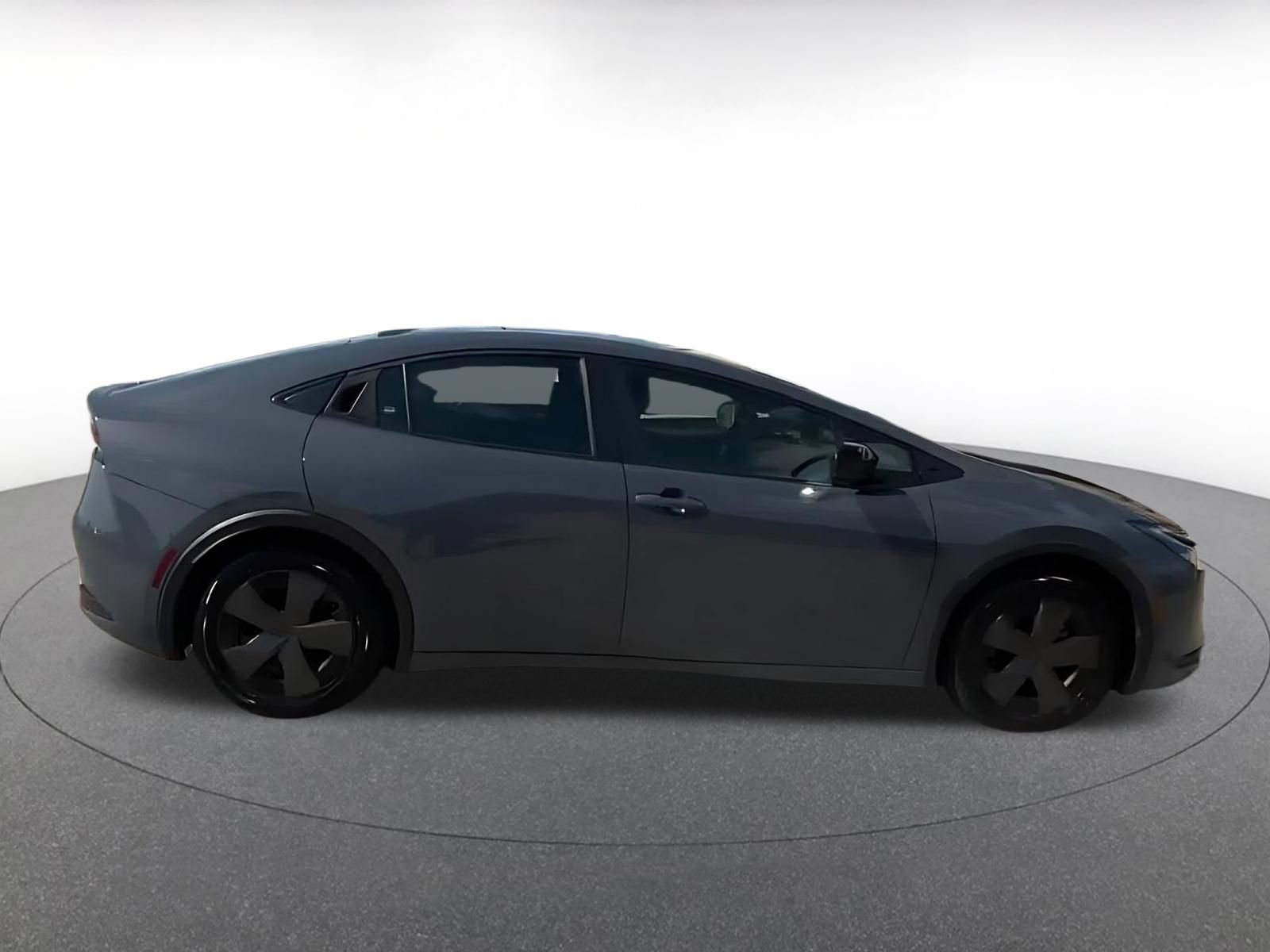 Used 2024 Toyota Prius LE FWD image 16