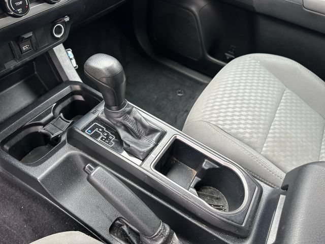 Used 2020 Toyota Tacoma SR5 RWD image 22