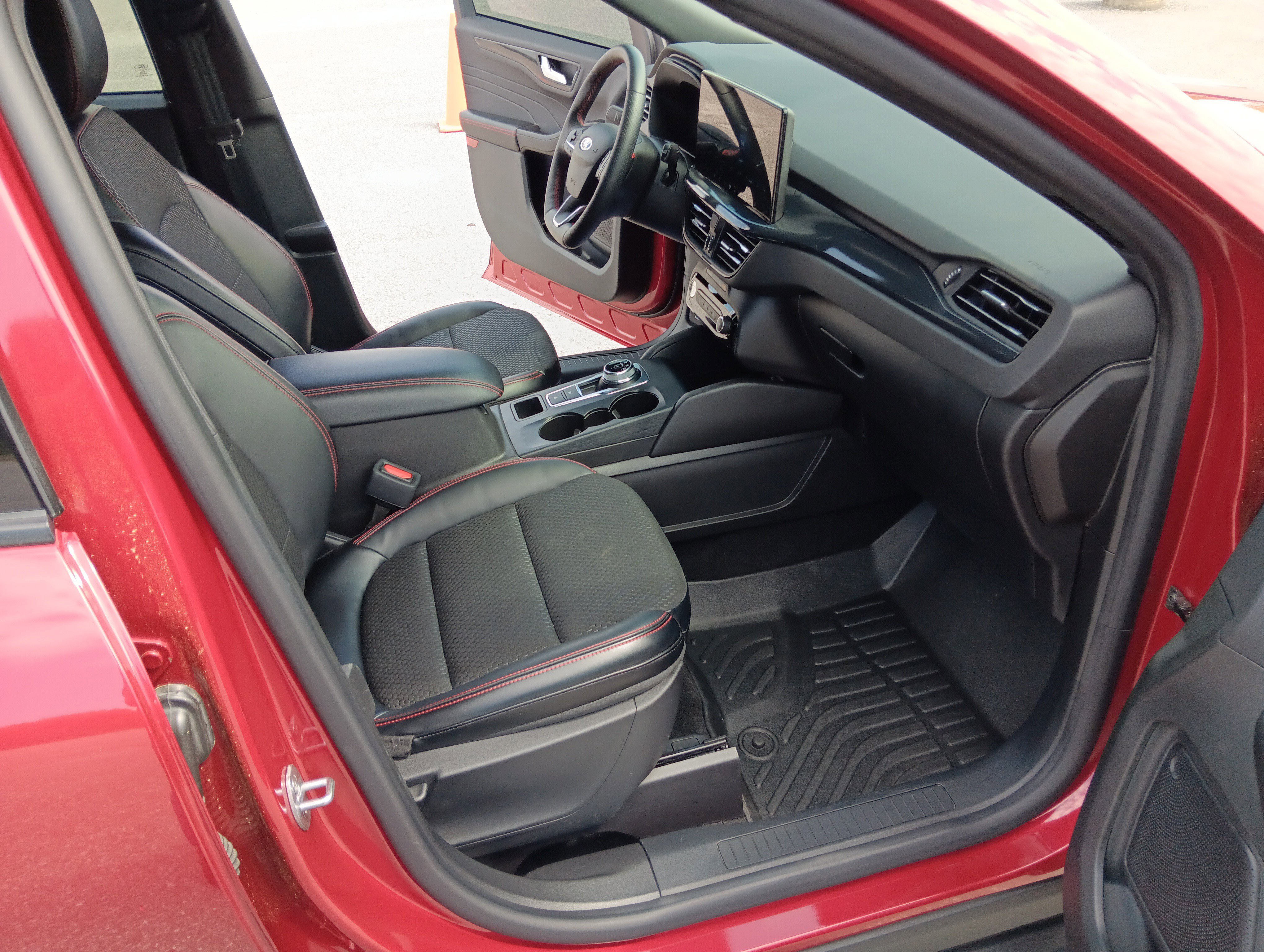 Used 2024 Ford Escape ST-Line w/ Tech Pack #1 image 20