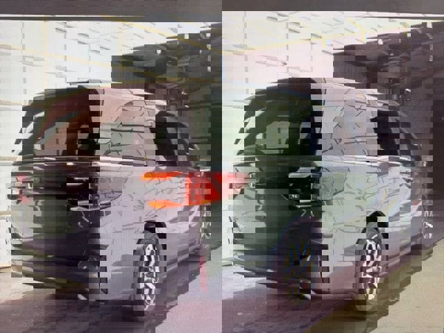 Used 2025 Honda Odyssey EX-L image 3