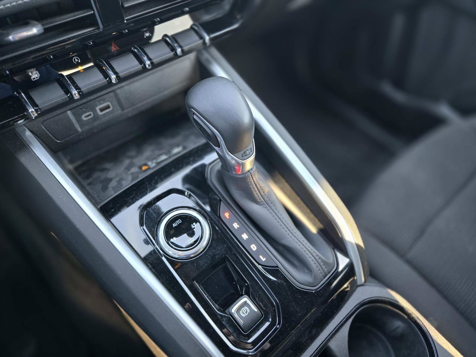 Used 2023 Chevrolet Colorado LT w/ LT Convenience Package II image 31