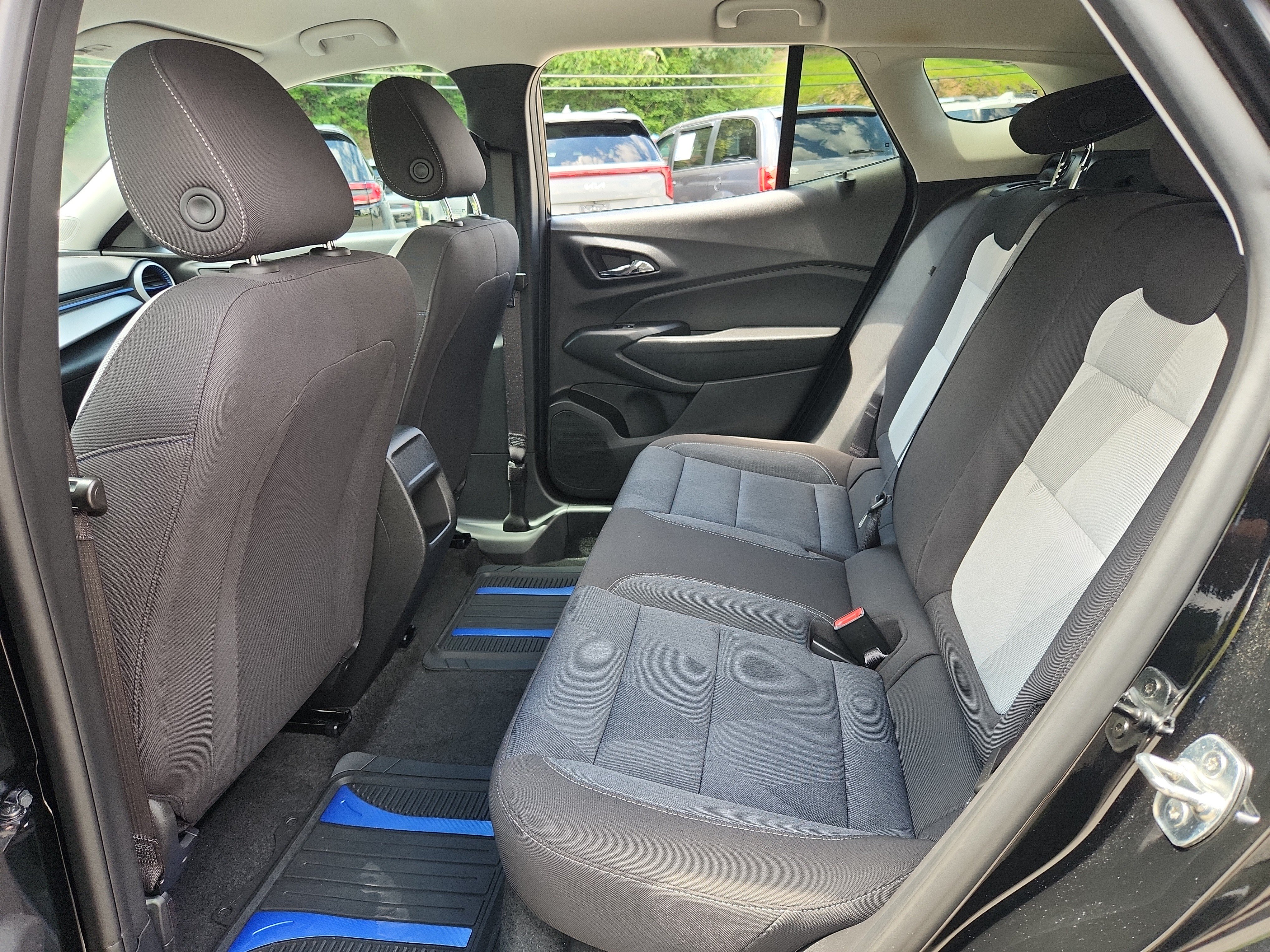 Used 2024 Chevrolet Trax LS w/ Driver Confidence Package FWD image 38