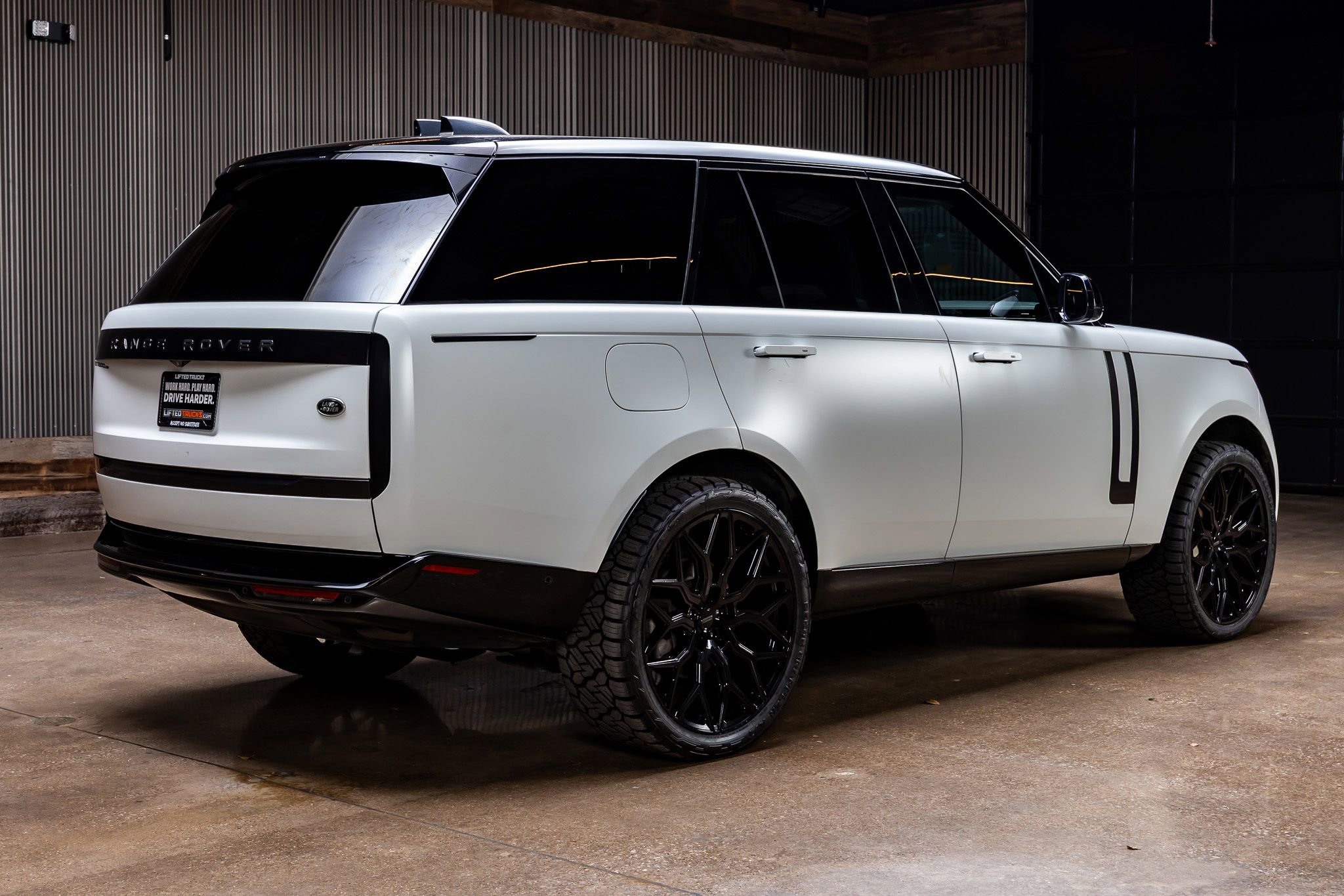 Used 2022 Land Rover Range Rover SE image 10