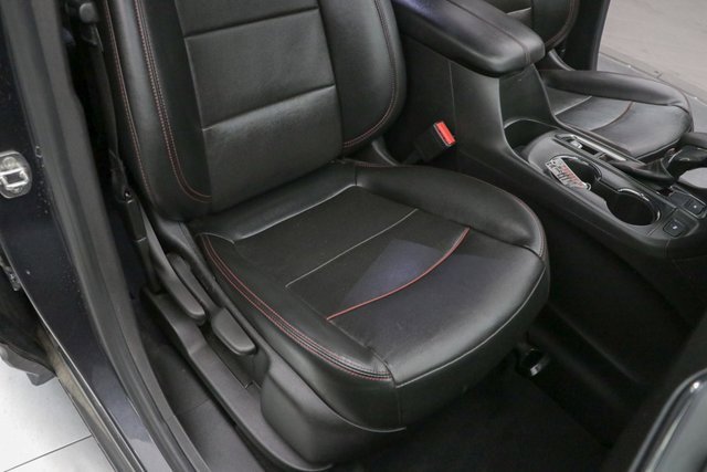 Used 2023 Chevrolet Equinox RS w/ RS Leather Package image 17