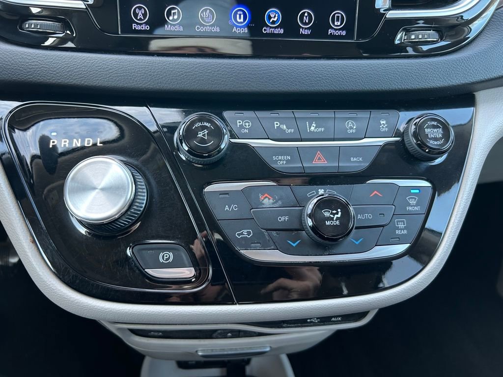 Used 2017 Chrysler Pacifica Touring-L Plus w/ Advanced Safetytec Group image 15