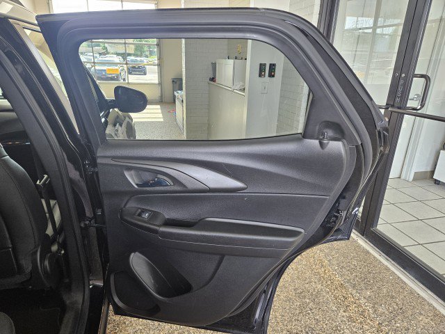 Used 2022 Chevrolet TrailBlazer ACTIV w/ Technology Package AWD/4WD image 14