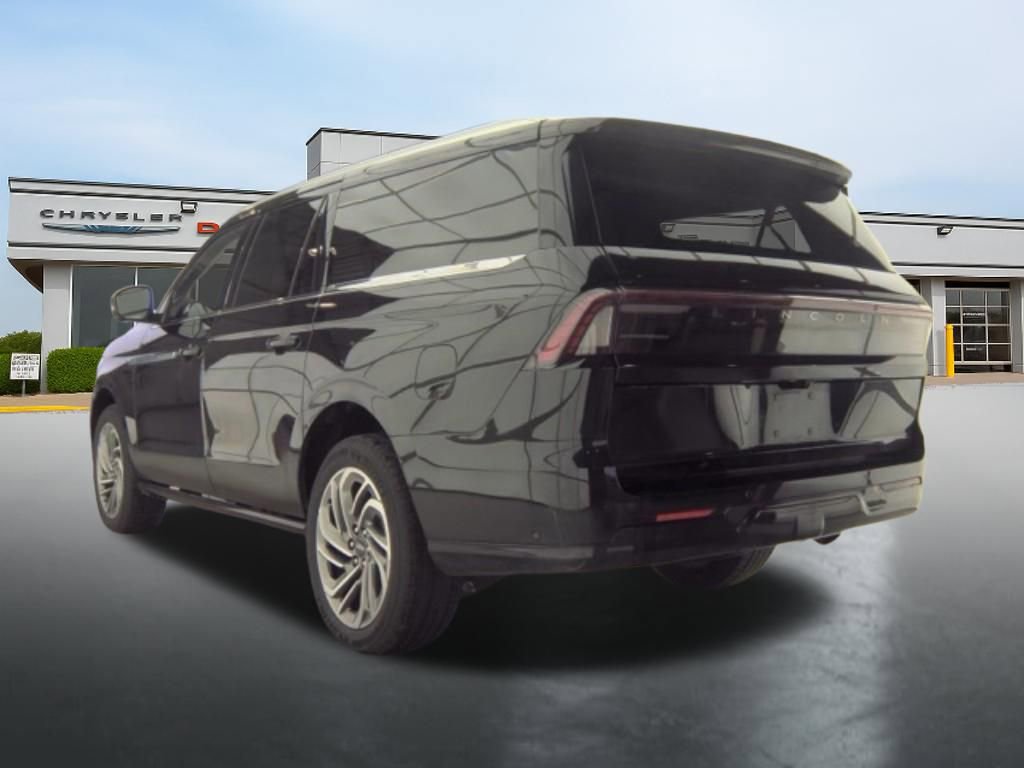 Used 2025 Lincoln Navigator L Reserve AWD/4WD image 7