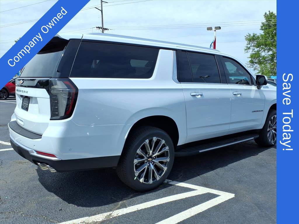 New 2026 Chevrolet Suburban High Country w/ Sun And Tow Package AWD/4WD image 3