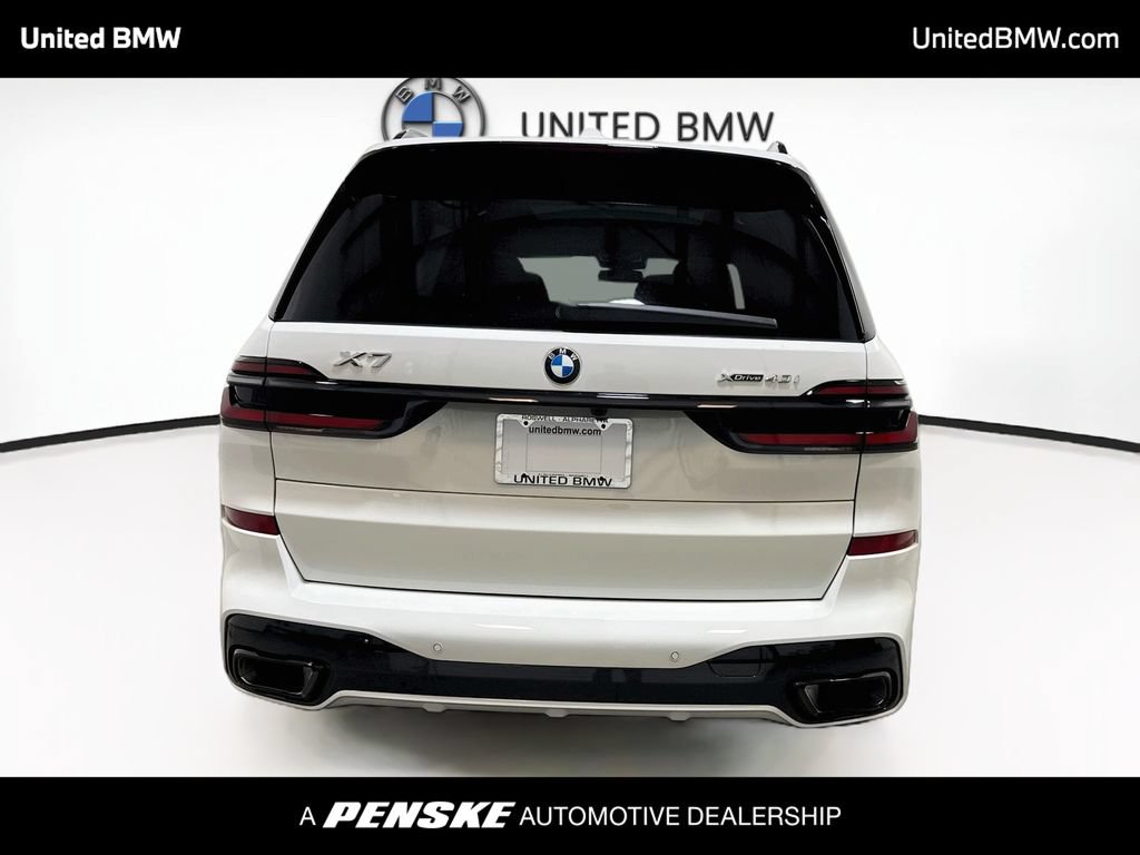 New 2027 BMW X7 xDrive40i w/ M Sport Package AWD/4WD image 6