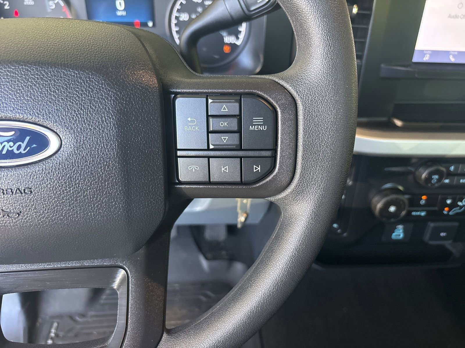 Used 2024 Ford F350 XLT w/ 360-Degree Camera Package AWD/4WD image 24