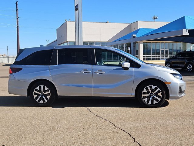 Used 2025 Honda Odyssey EX-L image 4