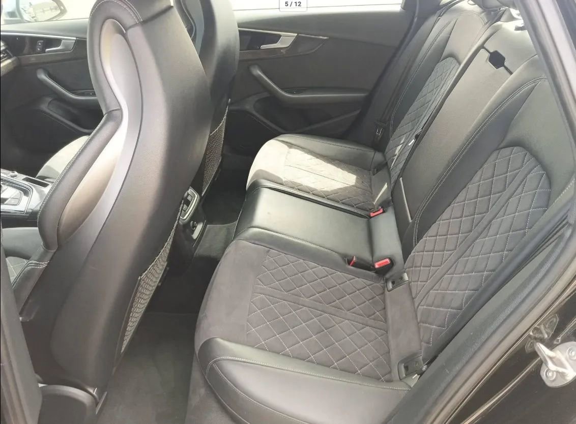 Used 2023 Audi S4 Premium w/ Convenience Package AWD/4WD image 3