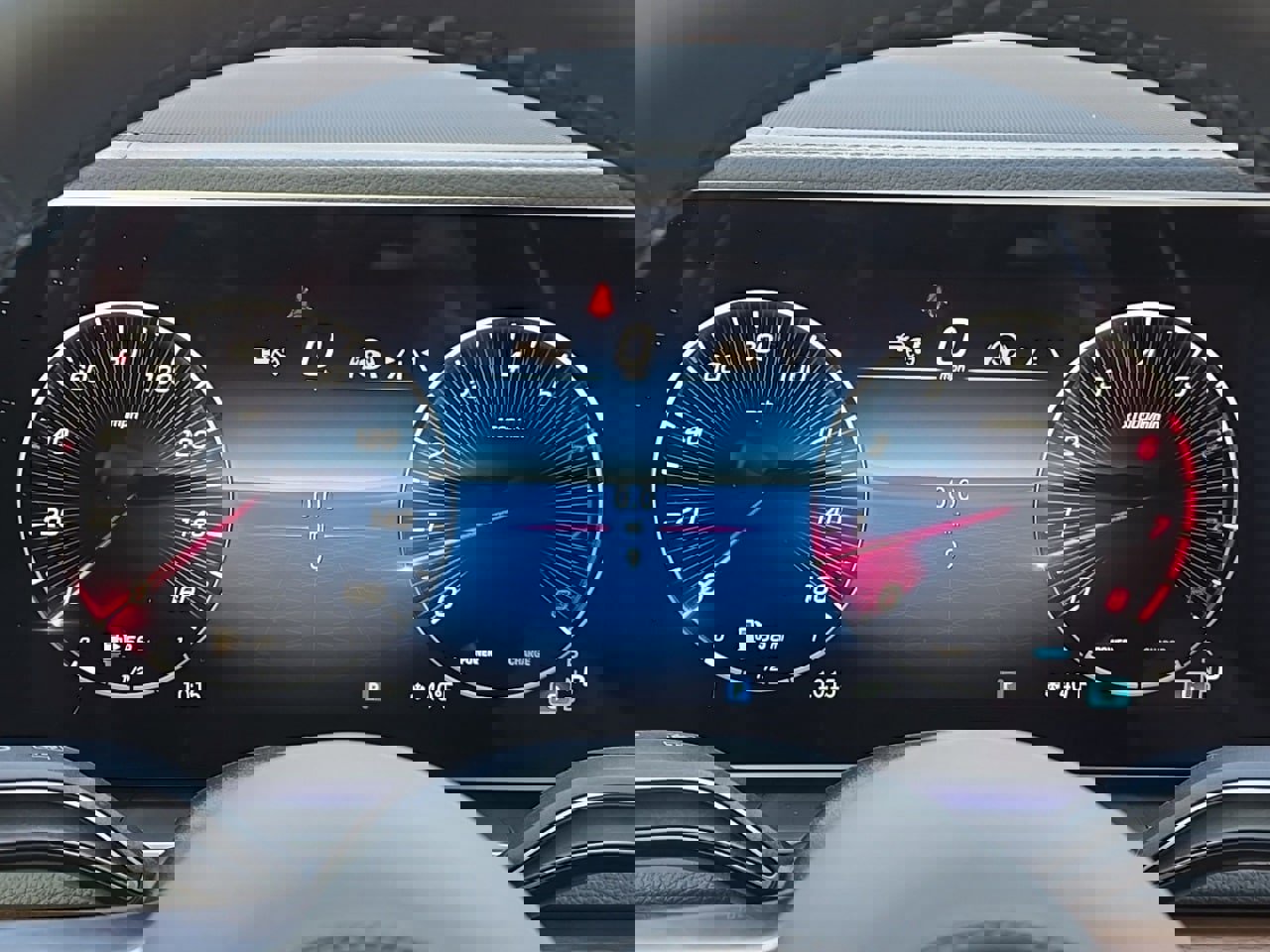 New 2026 Mercedes-Benz GLS 450 4MATIC image 28