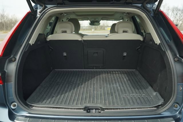 Used 2024 Volvo XC60 B5 Plus w/ Protection Package Premier image 59