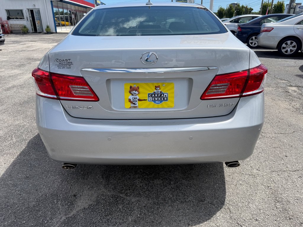 Used 2010 Lexus ES 350 w/ Preferred Accessory Package FWD image 4
