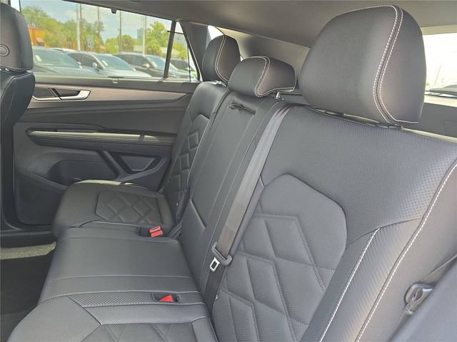 New 2026 Volkswagen Atlas Cross Sport SE FWD image 12