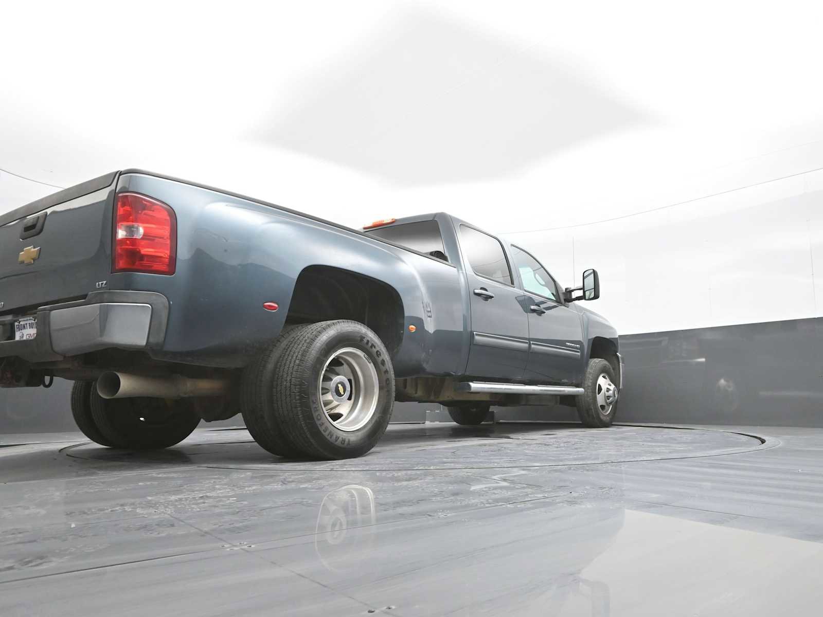 Used 2012 Chevrolet Silverado 3500 LTZ image 45