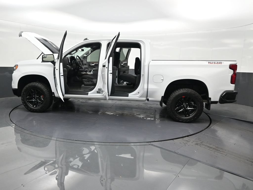 Used 2024 Chevrolet Silverado 1500 LT Trail Boss AWD/4WD image 33