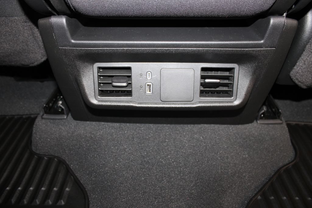 New 2026 Chevrolet Silverado 1500 Custom w/ LPO, Dark Essentials Package AWD/4WD image 35