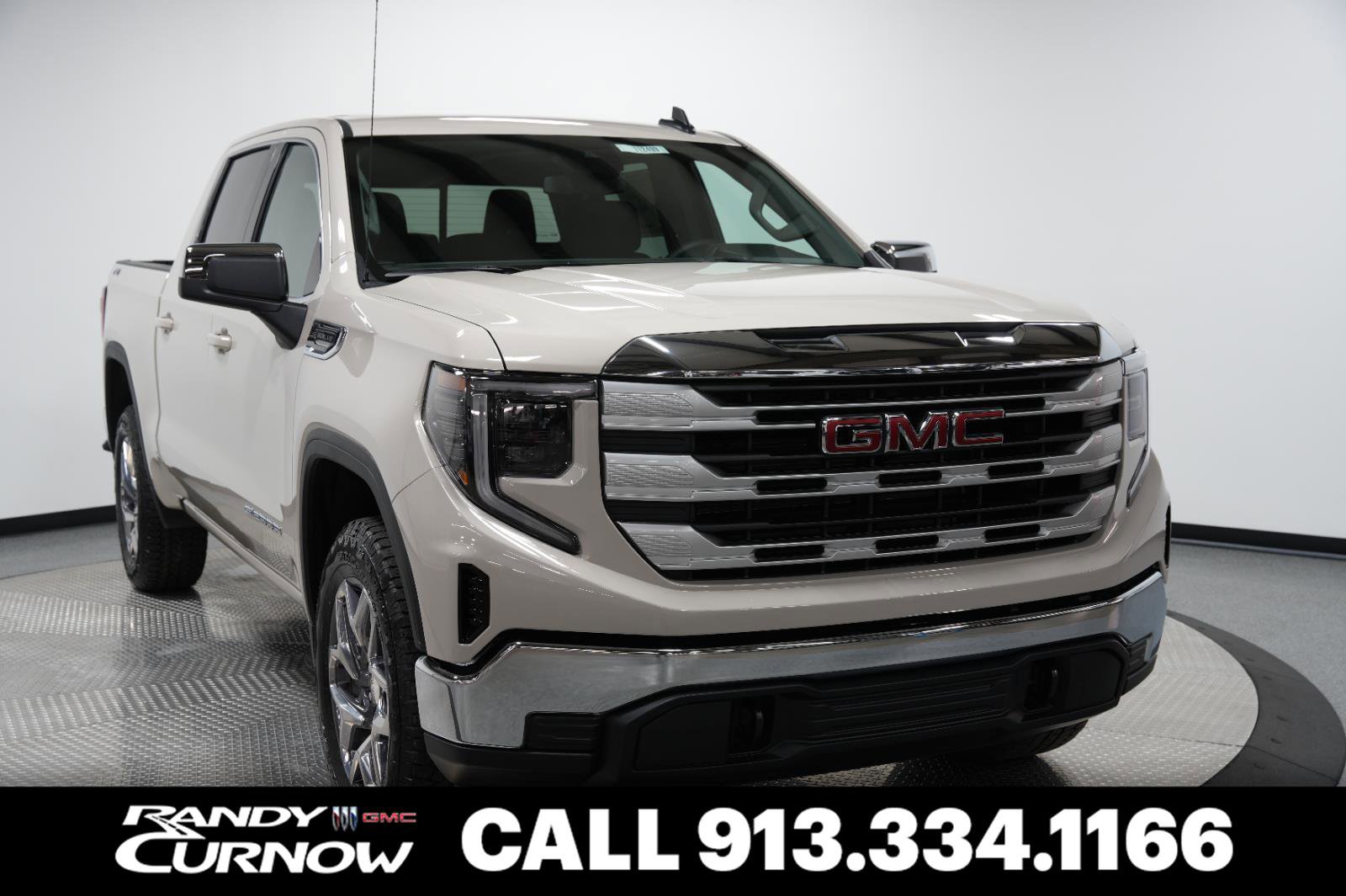 New 2026 GMC Sierra 1500 SLE image 1