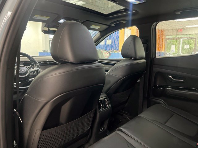 Used 2022 Hyundai Santa Cruz Limited AWD/4WD image 16