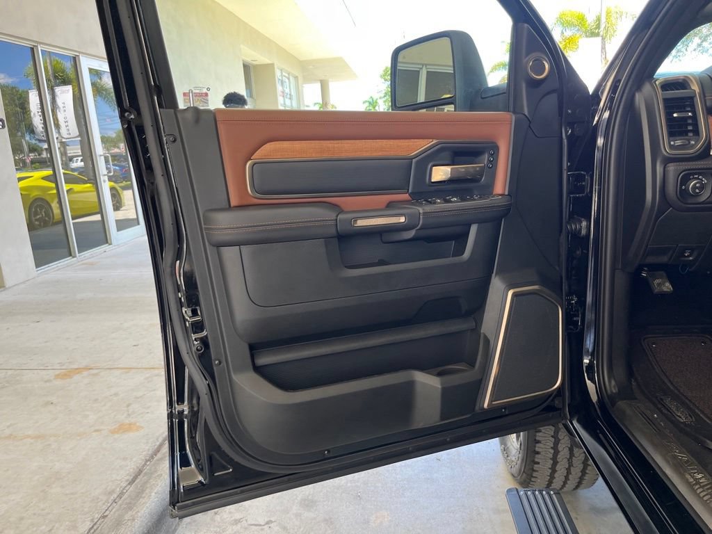 New 2024 RAM 2500 Limited AWD/4WD image 41