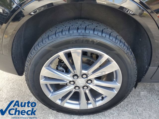 Certified 2024 Cadillac XT5 Premium Luxury w/ Technology Package FWD image 8
