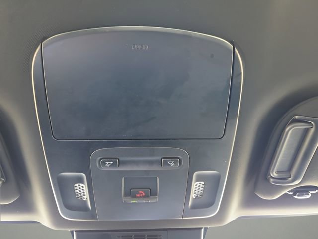 Used 2025 Toyota Camry SE w/ Convenience Package image 31