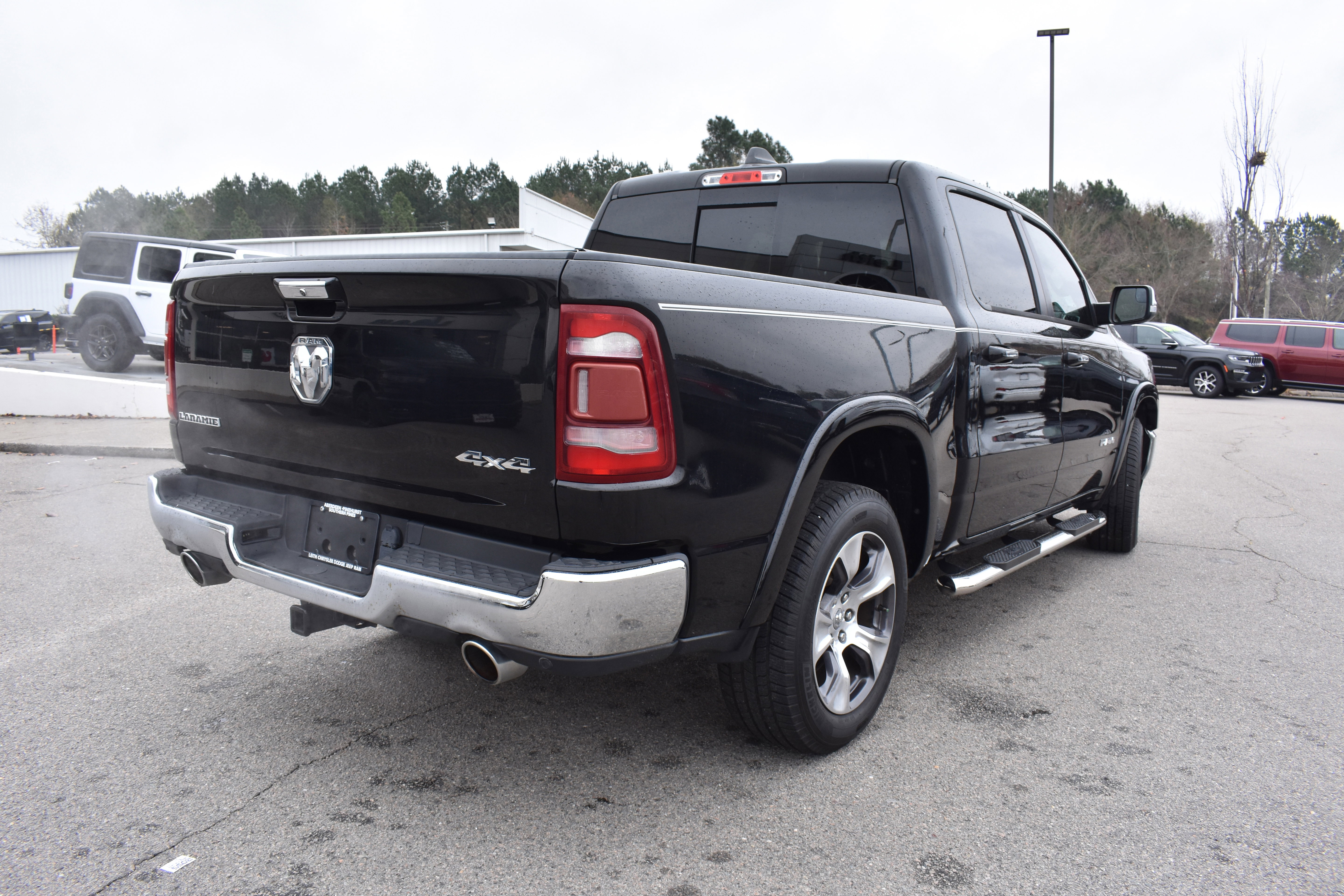 Used 2019 RAM 1500 Laramie image 9