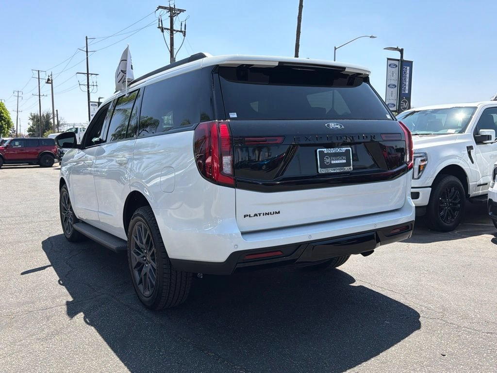 New 2026 Ford Expedition Platinum w/ Stealth Appearance Package AWD/4WD image 10