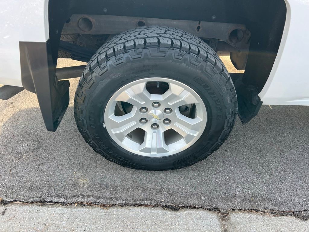 Used 2017 Chevrolet Silverado 1500 LT w/ All Star Edition image 10