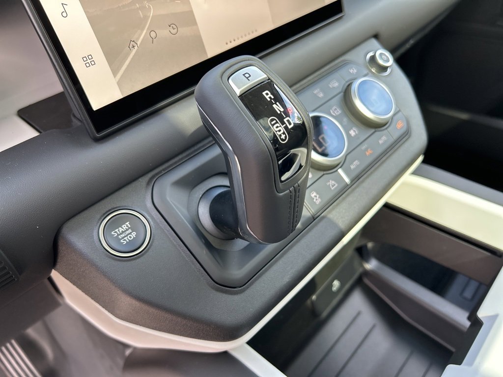 New 2025 Land Rover Defender 130 S image 13