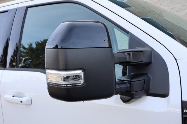 Used 2025 Ford F350 Platinum image 24